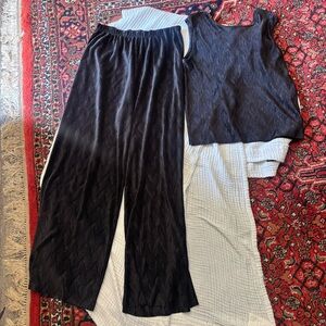 Vintage two piece pleats please pleated black matching set size large wide leg